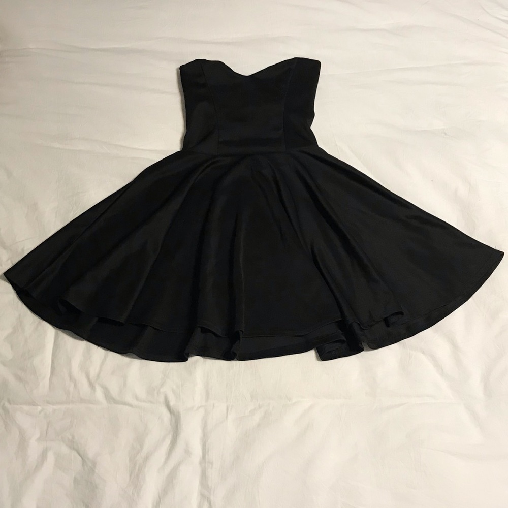 FUN FLIRTY LITTLE BLACK DRESS
